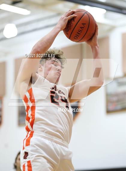 Thumbnail 1 in Logan Elm @ Amanda-Clearcreek photogallery.
