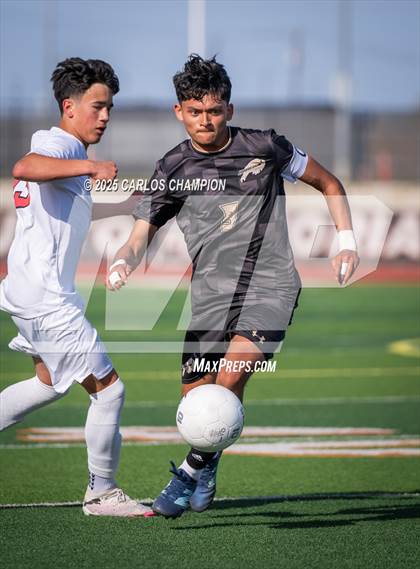 Thumbnail 1 in Lorena @ Giddings (UIL Soccer 4A Division 2 Region 3 Bi-District) photogallery.