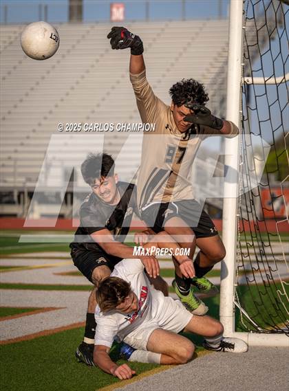 Thumbnail 2 in Lorena @ Giddings (UIL Soccer 4A Division 2 Region 3 Bi-District) photogallery.