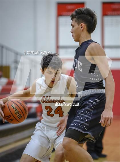 Thumbnail 2 in Onate vs. Eldorado (Albuquerque Academy Joe Armijo Basketball Classic) photogallery.