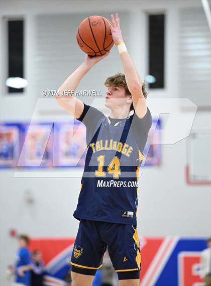 Thumbnail 1 in Tallmadge @ Revere photogallery.