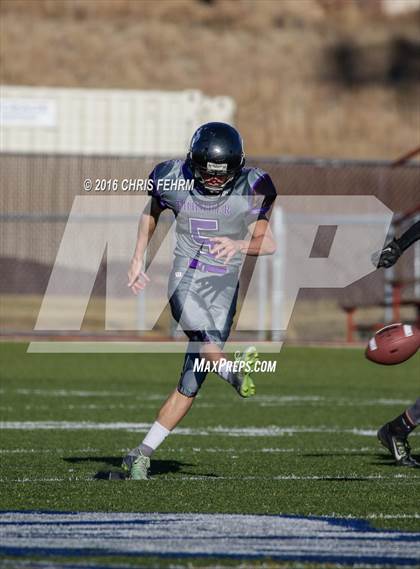 Thumbnail 3 in Silver Creek vs. Discovery Canyon (CHSAA 3A Semifinal) photogallery.