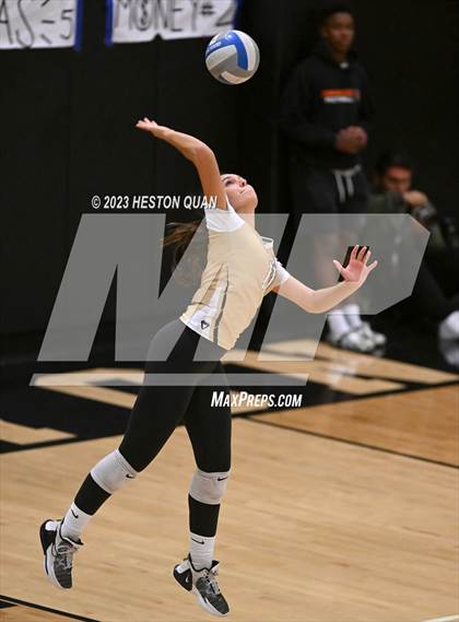 Thumbnail 2 in Dana Hills vs. Canyon (CIF-SS D3 Playoff) photogallery.