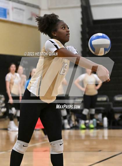 Thumbnail 2 in Dana Hills vs. Canyon (CIF-SS D3 Playoff) photogallery.