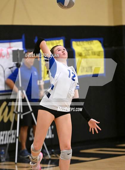 Thumbnail 2 in Dana Hills vs. Canyon (CIF-SS D3 Playoff) photogallery.