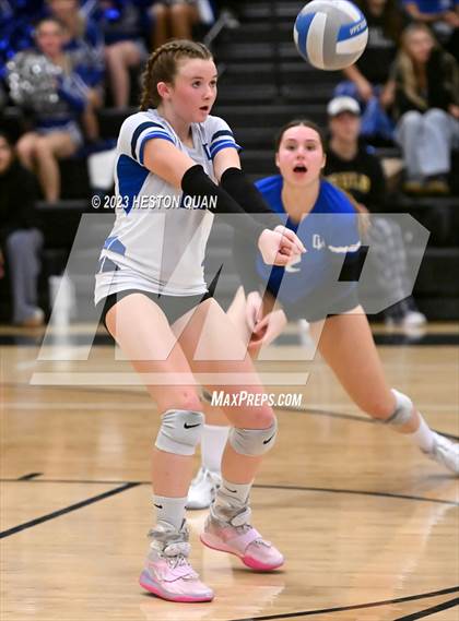 Thumbnail 2 in Dana Hills vs. Canyon (CIF-SS D3 Playoff) photogallery.