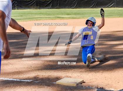 Thumbnail 3 in Calabasas @ Agoura photogallery.