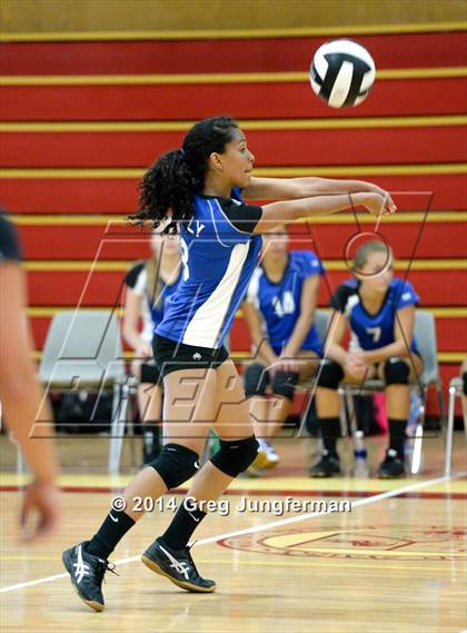 Thumbnail 2 in Analy @ Cardinal Newman photogallery.