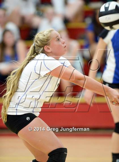 Thumbnail 3 in Analy @ Cardinal Newman photogallery.