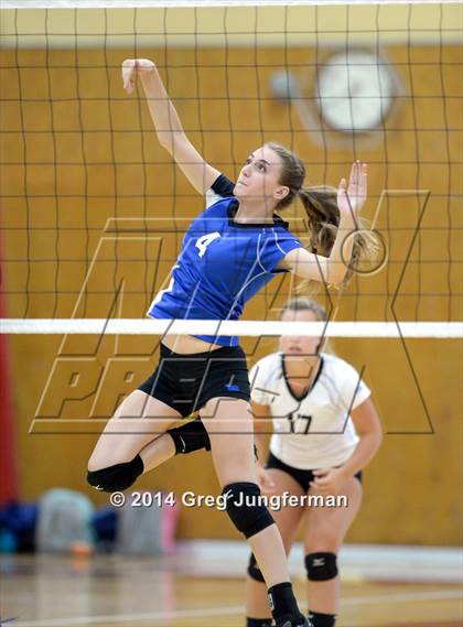 Thumbnail 3 in Analy @ Cardinal Newman photogallery.