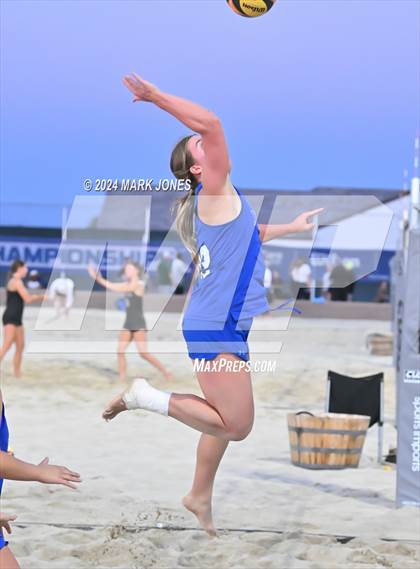 Thumbnail 2 in Xavier College Prep vs. Valley Vista (AIA DI Pairs Round 1 Playoff) photogallery.