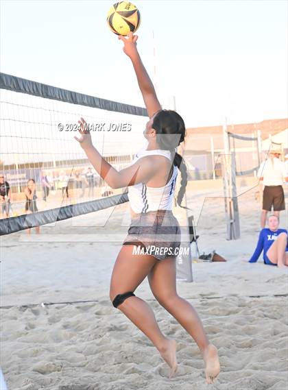 Thumbnail 2 in Xavier College Prep vs. Valley Vista (AIA DI Pairs Round 1 Playoff) photogallery.