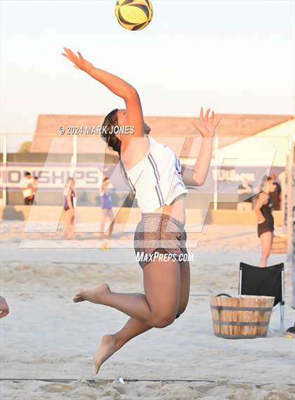 Thumbnail 1 in Xavier College Prep vs. Valley Vista (AIA DI Pairs Round 1 Playoff) photogallery.