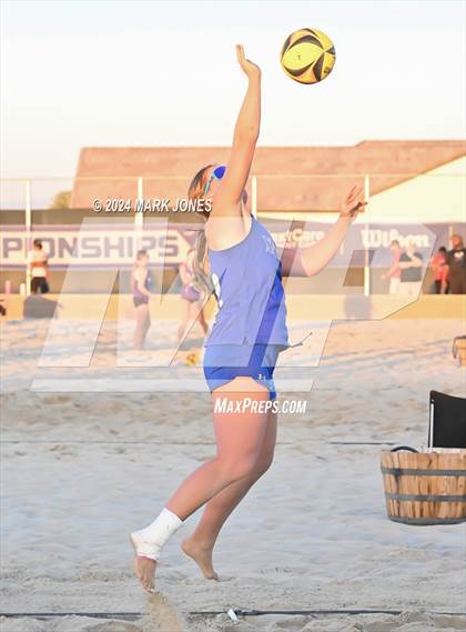 Thumbnail 1 in Xavier College Prep vs. Valley Vista (AIA DI Pairs Round 1 Playoff) photogallery.