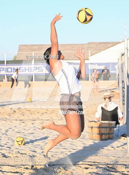 Thumbnail 2 in Xavier College Prep vs. Valley Vista (AIA DI Pairs Round 1 Playoff) photogallery.