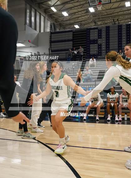 Thumbnail 2 in Bedford North Lawrence vs. Zionsville (Sneakers for Santa Shootout) photogallery.