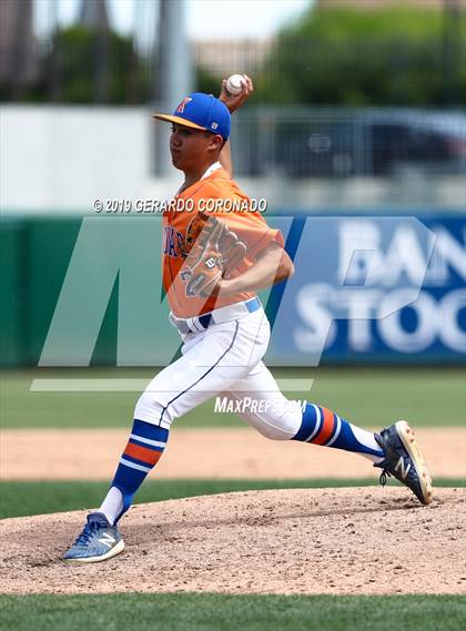 Thumbnail 1 in Kimball vs. Ripon photogallery.