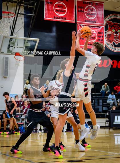 Thumbnail 3 in Donoho @ Weaver photogallery.