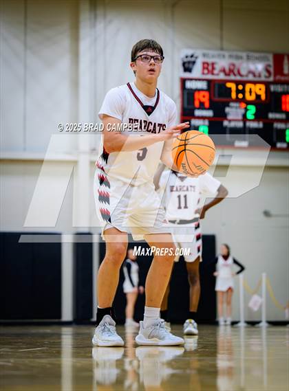 Thumbnail 3 in Donoho @ Weaver photogallery.