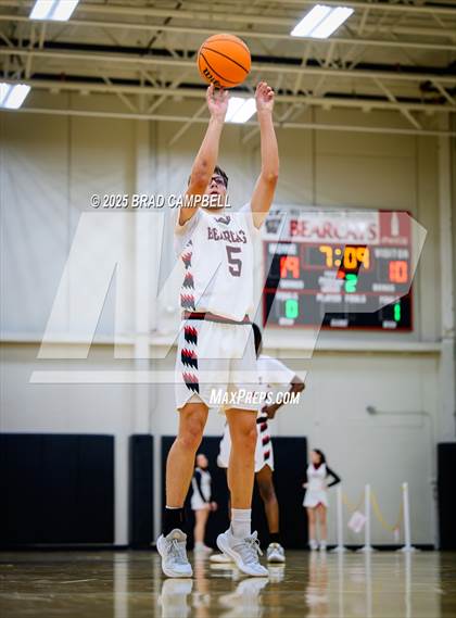 Thumbnail 1 in Donoho @ Weaver photogallery.