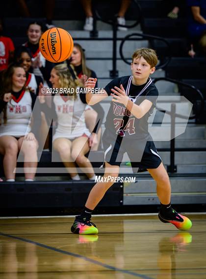 Thumbnail 1 in Donoho @ Weaver photogallery.