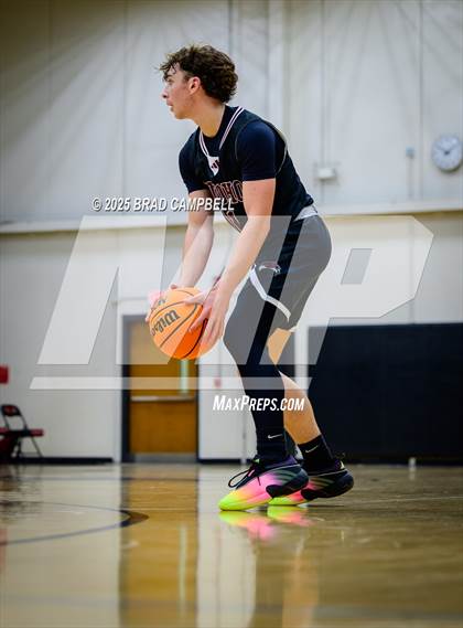 Thumbnail 3 in Donoho @ Weaver photogallery.