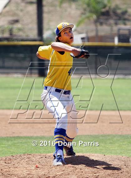 Thumbnail 2 in North @ Bishop Amat photogallery.