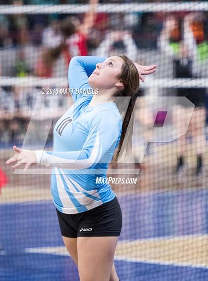Thumbnail 3 in Montrose vs. Pueblo West (CHSAA 4A Playoff) photogallery.