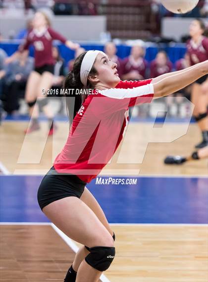 Thumbnail 1 in Montrose vs. Pueblo West (CHSAA 4A Playoff) photogallery.