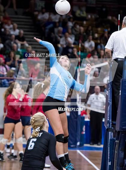Thumbnail 1 in Montrose vs. Pueblo West (CHSAA 4A Playoff) photogallery.