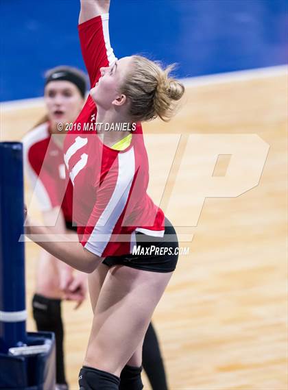 Thumbnail 3 in Montrose vs. Pueblo West (CHSAA 4A Playoff) photogallery.