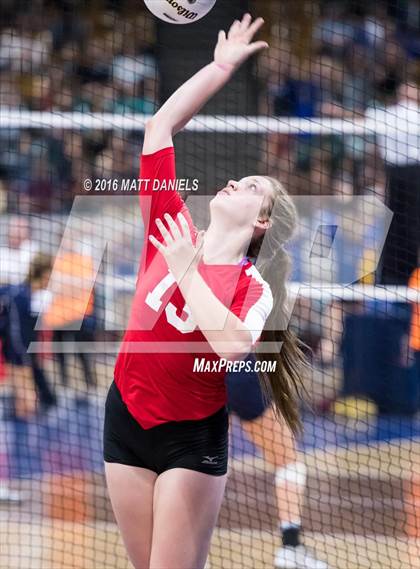 Thumbnail 1 in Montrose vs. Pueblo West (CHSAA 4A Playoff) photogallery.