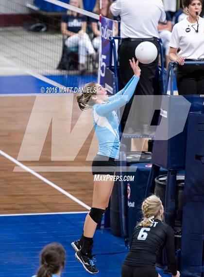 Thumbnail 2 in Montrose vs. Pueblo West (CHSAA 4A Playoff) photogallery.