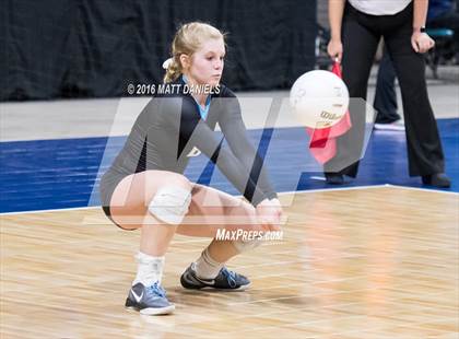 Thumbnail 1 in Montrose vs. Pueblo West (CHSAA 4A Playoff) photogallery.