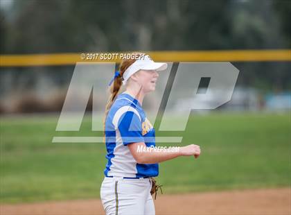 Thumbnail 3 in El Camino vs. San Pasqual photogallery.