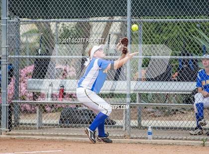 Thumbnail 2 in El Camino vs. San Pasqual photogallery.