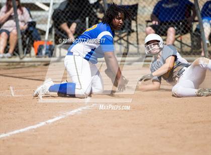 Thumbnail 2 in El Camino vs. San Pasqual photogallery.