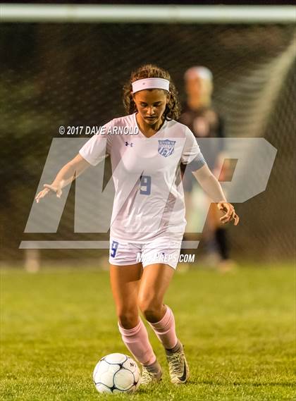Thumbnail 2 in Deering @ Kennebunk photogallery.