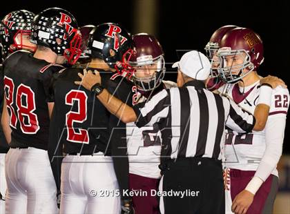 Thumbnail 3 in Palos Verdes vs. Simi Valley (CIF SS Western Division Playoff) photogallery.