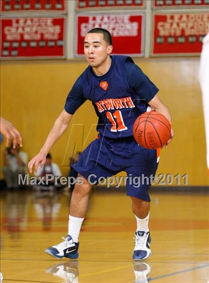 Thumbnail 1 in Chatsworth vs. Harvard-Westlake (CIF SoCal Regional D3 Playoffs) photogallery.