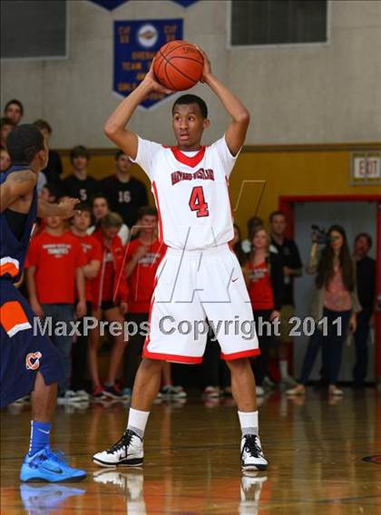 Thumbnail 1 in Chatsworth vs. Harvard-Westlake (CIF SoCal Regional D3 Playoffs) photogallery.