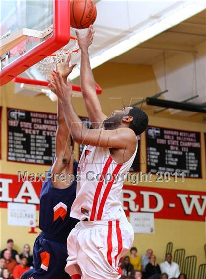 Thumbnail 1 in Chatsworth vs. Harvard-Westlake (CIF SoCal Regional D3 Playoffs) photogallery.