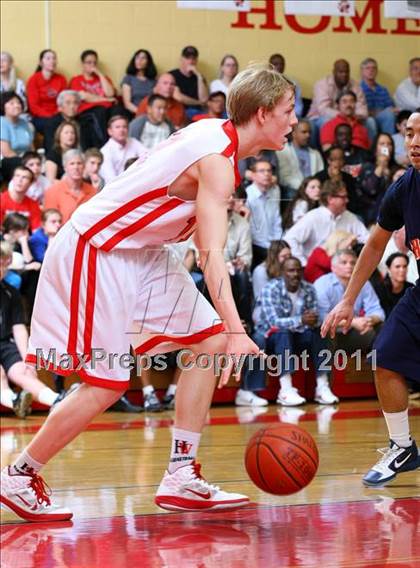 Thumbnail 1 in Chatsworth vs. Harvard-Westlake (CIF SoCal Regional D3 Playoffs) photogallery.