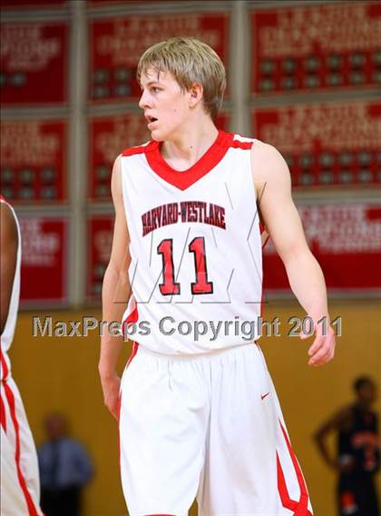 Thumbnail 3 in Chatsworth vs. Harvard-Westlake (CIF SoCal Regional D3 Playoffs) photogallery.