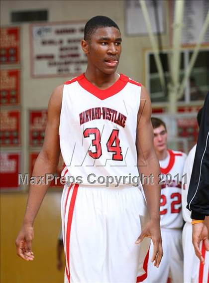 Thumbnail 1 in Chatsworth vs. Harvard-Westlake (CIF SoCal Regional D3 Playoffs) photogallery.