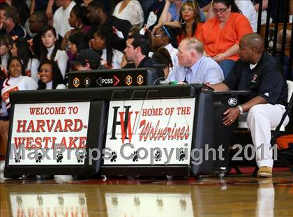 Thumbnail 2 in Chatsworth vs. Harvard-Westlake (CIF SoCal Regional D3 Playoffs) photogallery.