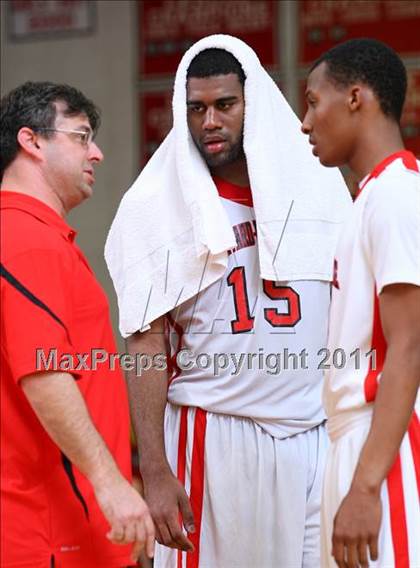 Thumbnail 1 in Chatsworth vs. Harvard-Westlake (CIF SoCal Regional D3 Playoffs) photogallery.