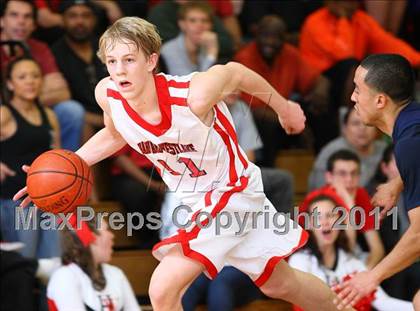 Thumbnail 3 in Chatsworth vs. Harvard-Westlake (CIF SoCal Regional D3 Playoffs) photogallery.