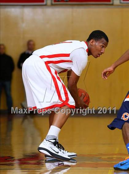 Thumbnail 1 in Chatsworth vs. Harvard-Westlake (CIF SoCal Regional D3 Playoffs) photogallery.
