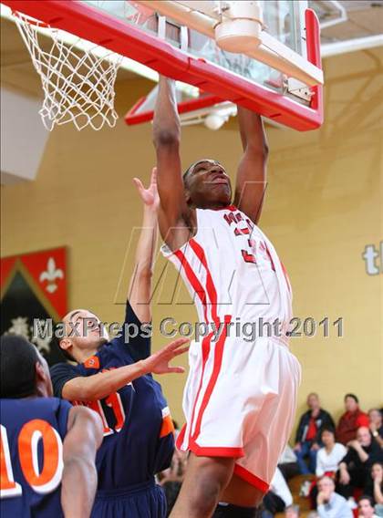 Thumbnail 1 in Chatsworth vs. Harvard-Westlake (CIF SoCal Regional D3 Playoffs) photogallery.